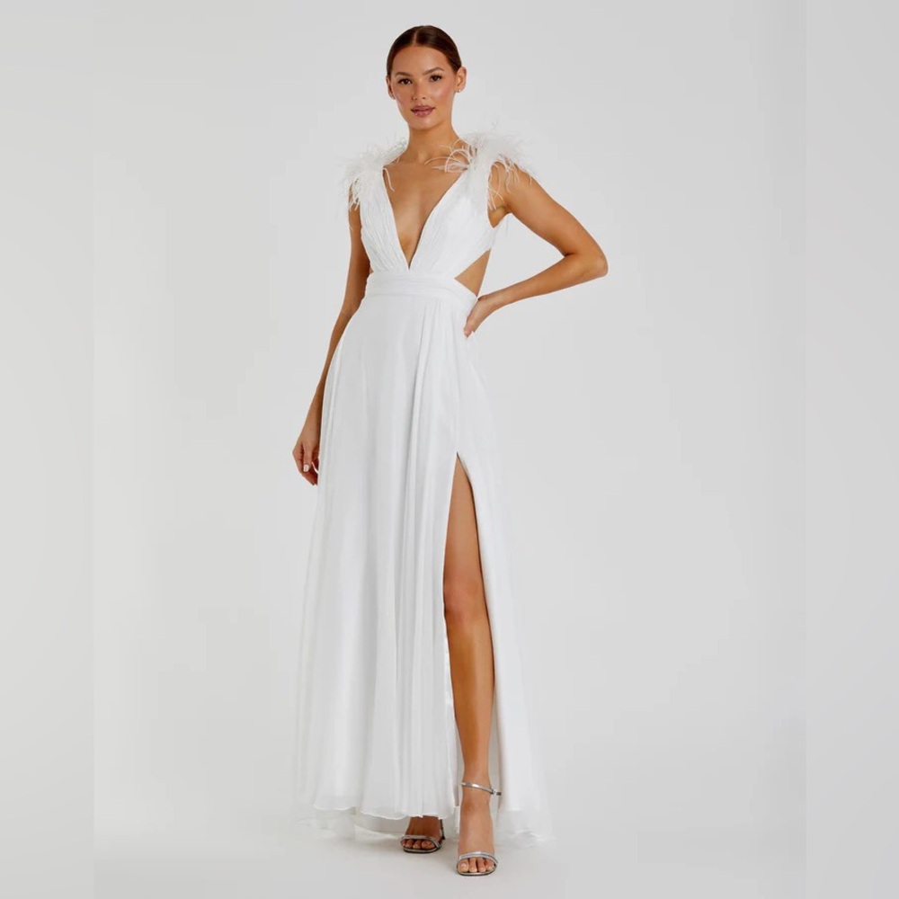 MAC DUGGAL
Plunge Ostrich Feather A Line Gown - Picture 3 of 16